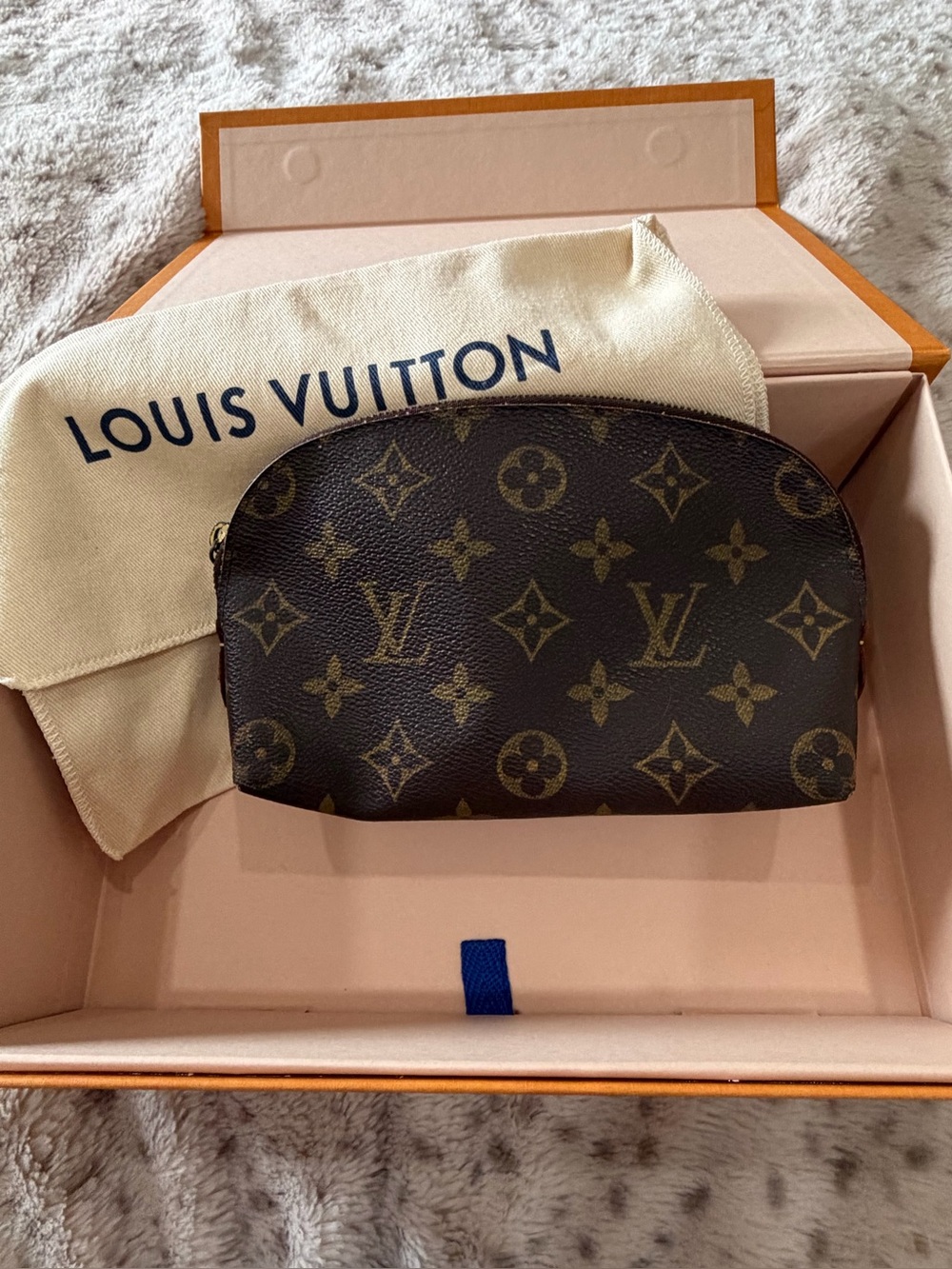🤎🤍Louis Vuitton Monogram Cosmetic Pouch🤍🤎